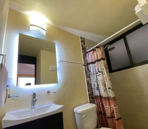 Koupelna v ubytování Hotel Quinta Luna Zacatlán