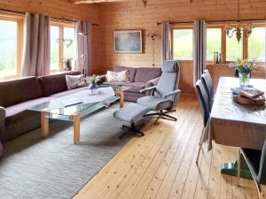 Fotografie z fotogalerie ubytování Holiday home ØRSTA BRUNGOT v destinaci Ørstavik
