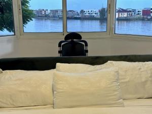 Ruang duduk di Guided Hospitality - Luxury Accommodations