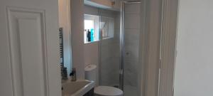Ванна кімната в Eglinton Road - Super King - Ensuite