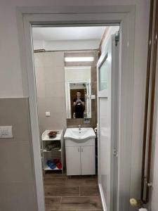 Ένα μπάνιο στο OASIS IN CENTER OF VRACAR +10 φωτογραφίες