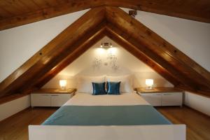 Posteľ alebo postele v izbe v ubytovaní Villa Mis + 37 fotografií