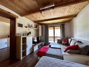 Posezení v ubytování Apartmán s výhledem na Jezerní stěnu