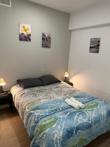 Tempat tidur dalam kamar di Alojamiento Aguacate