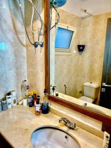 Bagno di 3-Brs Beachside Modern chalet Seaview & 3min walking l BBQ