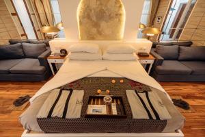 A seating area at Aleva Villa Seminyak by Ini Vie Hospitality