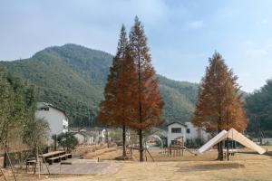 安吉县听涧·安吉山川设计民宿的相册照片