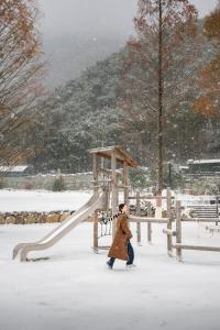 安吉县听涧·安吉山川设计民宿的相册照片