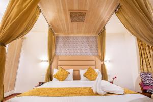 Postel nebo postele na pokoji v ubytování Poppys Pleasant Stay