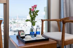 Balkon oz. terasa v nastanitvi Tamarind Danang Beach Hotel