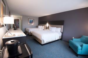 Postel nebo postele na pokoji v ubytování Fairfield Inn & Suites Atlanta Airport North