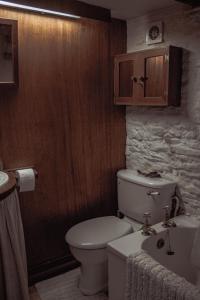 Photo de la galerie de l'établissement Quirky Tiny Home in York Moors, à York