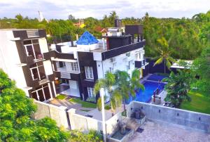 an aerial view of a house with a swimming pool at The Panorama Negombo in Negombo