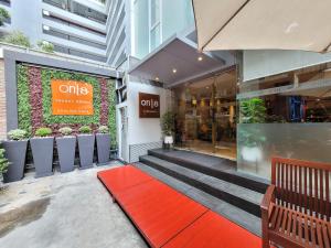 Posezení v ubytování On 8 Sukhumvit Nana Bangkok by Compass Hospitality