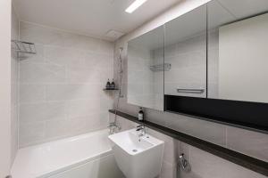 Koupelna v ubytování NewCZ Osiria Residence