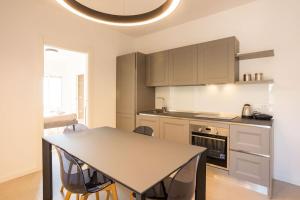 Η κουζίνα ή μικρή κουζίνα στο Luxury Cefalù Saint Mary