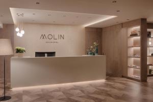Ο χώρος του λόμπι ή της ρεσεψιόν στο Naturhotel MOLIN +63 φωτογραφίες