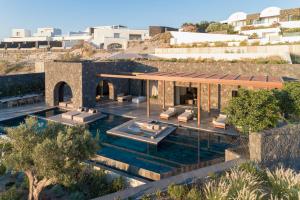 Bazén v ubytování Canaves Epitome - Small Luxury Hotels of the World nebo v jeho okolí