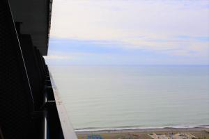 Nespecifikovaný výhled na moře nebo výhled na moře při pohledu z aparthotelu