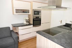 Kuchnia lub aneks kuchenny w obiekcie Appartement Mauterndorf
