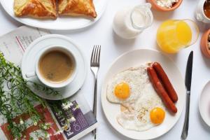 Opsi sarapan yang tersedia untuk tamu di Eleven Inn Tbilisi