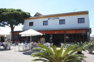 Restaurace v ubytování Hostal Rural La Plata Parking Incluido