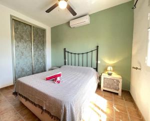 Postel nebo postele na pokoji v ubytování Villa Bonita + 22 fotografií