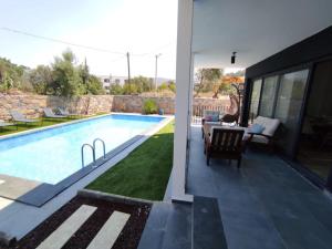 Fotografie z fotogalerie ubytování Chic Flat w Pool Patio Garden in Bodrum v destinaci Çiftlikköy