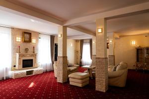 Khu vực ghế ngồi tại Villa Harry