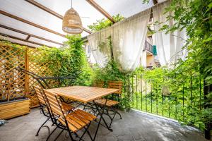 Vonkajšia záhrada v ubytovaní Roommo Apartments San Gallo