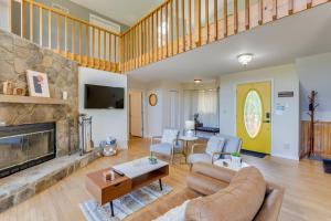 Imagen de la galería de Breathtaking Marble Home on 5-Acre Hillside!, en Marble