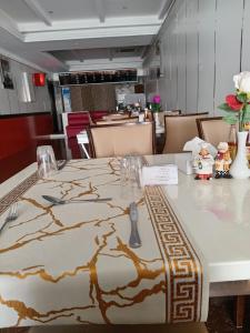 Restavracija oz. druge možnosti za prehrano v nastanitvi Al Hedayet International Hotel