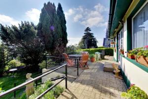 Κήπος έξω από το Robin Hill House Heritage Guest House