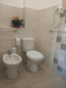 Bilik mandi di L'Attico di Matilde