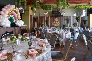 Restaurace v ubytování Domun Hotel