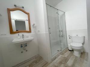 Koupelna v ubytování Eden Gomera Suites