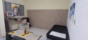 Μια τηλεόραση ή/και κέντρο ψυχαγωγίας στο Casa da Luz stl Hostel