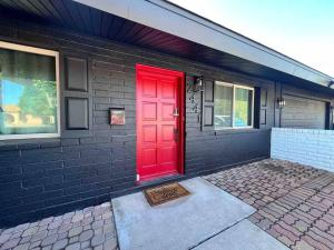 Mynd úr myndasafni af Stylish home in the heart of Tempe w/ private pool í Tempe