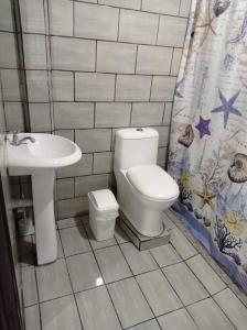 A bathroom at Paradise Celeste
