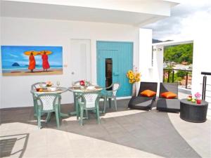 Χώρος καθιστικού στο Kamala Regent Beautiful 3 Bedrooms Apartment