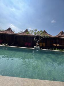 Πισίνα στο ή κοντά στο Point of View Hotel & Resort Majalengka