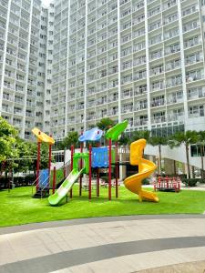 Kawasan permainan kanak-kanak di Santiorini at Shore Residences