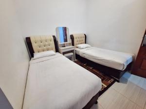 Gallery image of RedDoorz Syariah at Galliano Homestay Bukittinggi in Bukittinggi