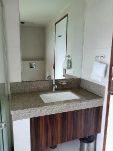 Koupelna v ubytování Royal Palm Resort