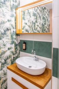 A bathroom at Art Hotel Simona