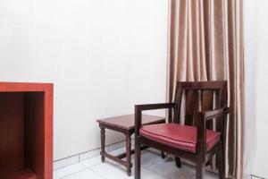 Predel za sedenje v nastanitvi Urbanview Syariah Wisma Wongso Borobudur