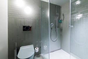 Vannituba majutusasutuses Hotel Aare Thun