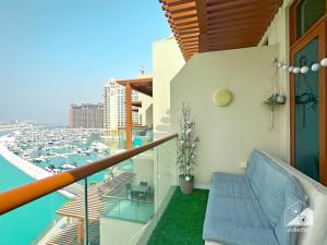 Balkón nebo terasa v ubytování Stunning Palm Views Apt on the beach Dubai