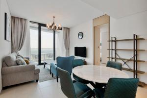 Posezení v ubytování 2 BR Apartment in Address JBR with Dubai Marina View