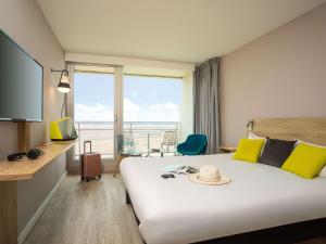 Postel nebo postele na pokoji v ubytování ibis Thalassa Le Touquet